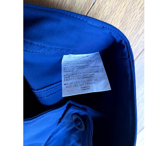 Under Armour Storm Fish Hunter Mens Size 30 Blue Fishing Shorts NWT - Picture 5 of 10